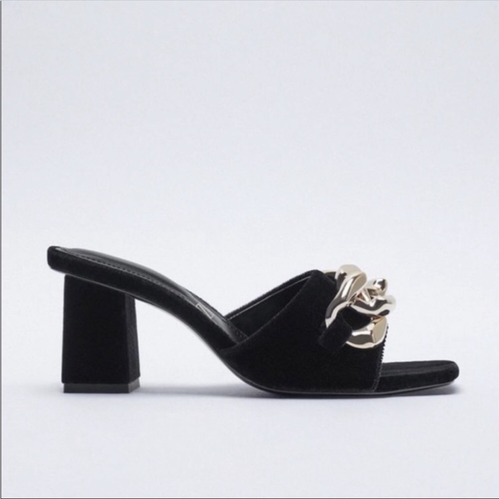 ZARA HEELED VELVET SANDALS WITH CHAIN.BLACK/GOLD. 8.5 M. 39 - Picture 6 of 7